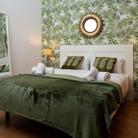 Victoria I & Old Town By Ele Apartments Malaga Bagian luar foto